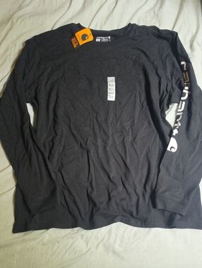 🚨 Carhartt Black Long Sleeve Crewneck Tee with White Sleeve Logo